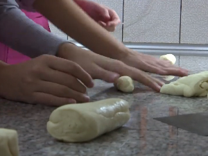 Пирот: Основци учили да праве ђаконије од теста