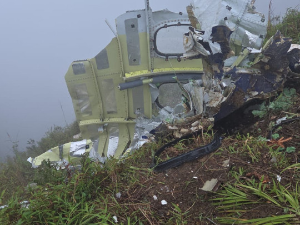 Пронађена олупина авиона који је нестао у Индонезији – трага се за девет особа