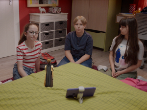 Мина прелази нивое