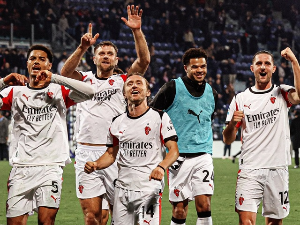 Милан преживео Каљари и заузео лидерско место Серије А