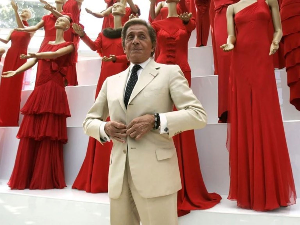 Валентино црвена: како је једна боја постала идентитет модне куће