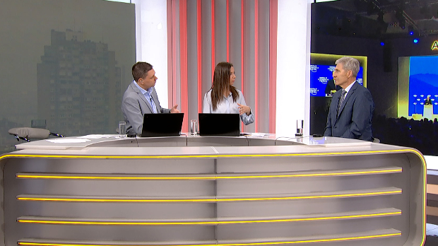 Професор Савић о лекцијама из Давоса: Европа има најслабију економску карту, не зна се ко пије, а ко плаћа