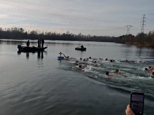 Пливање за Часни крст у Француској