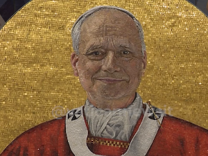 Мозаик са ликом папе Лава XIV засијао  ван зидина базилике Светог Павла