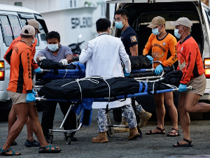 Преврнуо се трајект на Филипинима – 15 мртвих, десетине несталих