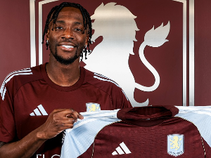 Тами Абрахам се вратио у Астон Вилу