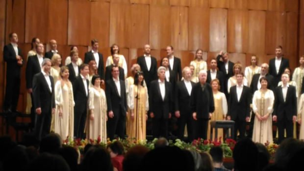 Златно и плаво : Хор „Глинка” и Владислав Чернушенко