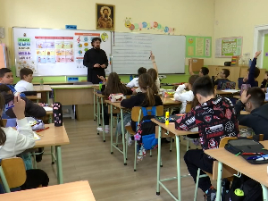 Скраћивање часова на 30 минута – боља концентрација ђака или слабији квалитет наставе