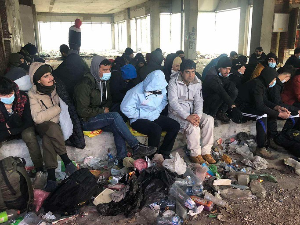 Пронађено 35 миграната у комбију у Сурдулици, ухапшен осумњичени за кријумчарење људи