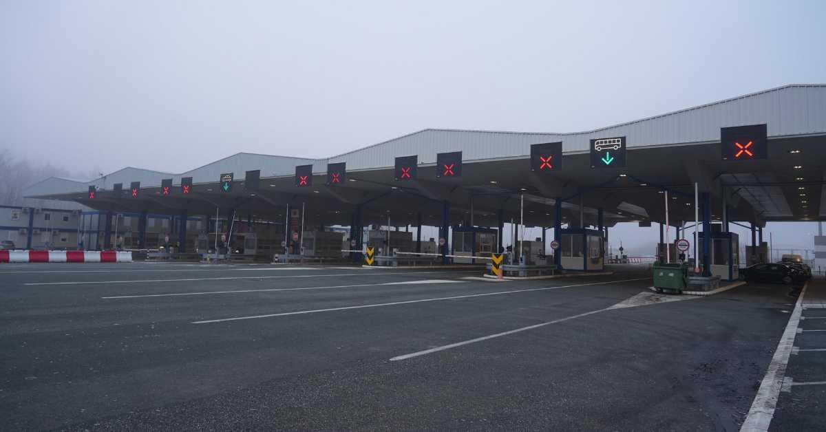 Камионџије из Србије и БиХ настављају блокаде; Брисел предлаже "продужене кратке боравке"