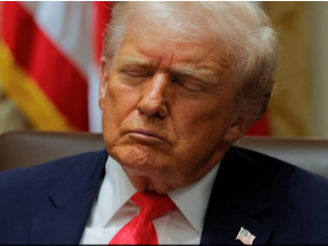 Трамп једва дочекао крај састанка: „Нисам спавао, само сам затворио очи, било је досадно