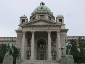 Борба за апстиненте и против парламентарне опозиције - шта су адути власти и студентске листе у ишчекивању избора