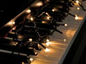 Свирај свирче – Клавир – Болујем ја