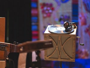 Стари инструменти у новим рукама