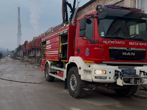 Пожар у Калуђерици, горе бараке