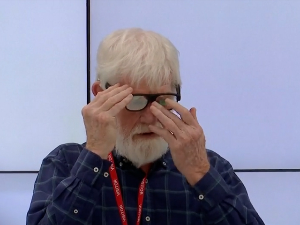 Вештачка интелигенција и паметне наочаре – како могу да помогну глувим и слабовидим особама