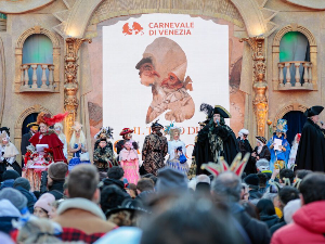 Почиње Карневал у Венецији уз балове, водене процесије и олимпијски дух