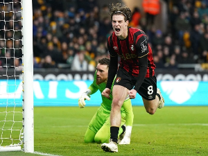 Борнмут четири кола без пораза, Арсеналов "покер"