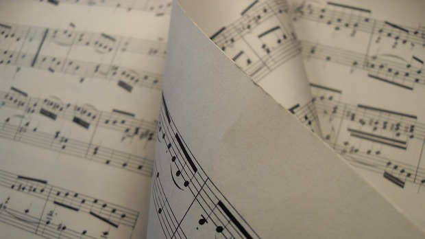 Аутограм: Прва симфонија Ђузепа Мартучија