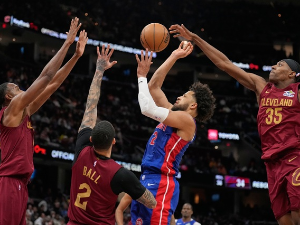 Пистонси настављају да доминирају Истоком, пао и Кливленд