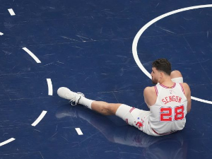 Партија Дурента недовољна да Хјустон настави победнички низ, Шенгун се повредио против Даласа