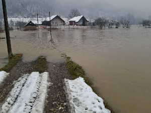 Ванредна ситуација у Осечини, Лозници, Владимирцима, Малом Зворнику и делу Пријепоља, РХМЗ упозорава на нове снежне падавине