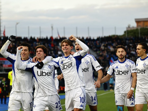 Комо игра сезону из снова, побеђена Пиза и најављена борба за Лигу шампиона