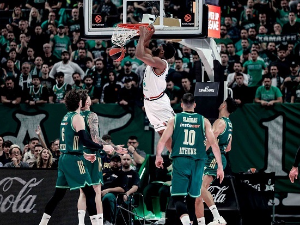 Неочекивани тријумф Олимпије у Атини, Хапоел убедљив против Дубаија