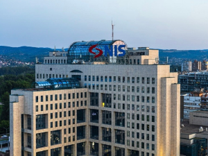 Бањац: МОЛ-у се на тацни пружа цело тржиште Србије, око цене НИС-а ће се ломити копља