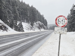Ледено јутро у Србији, ванредна ситуација у осам општина - делови Лознице и поједина села шест дана без струје