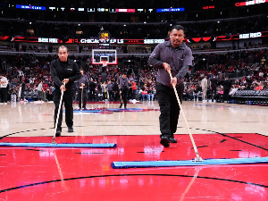 Због кондензације одложен меч Чикага и Мајамија