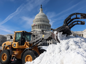 Скоро 90 особа умрло од последица снежне олује у САД