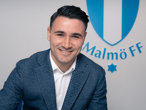 Карабељов напустио Партизан, Малме платио обештећење