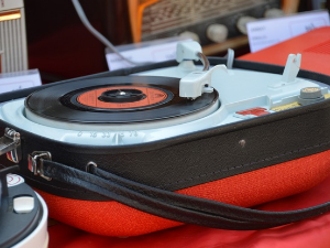 Игла на винилу – Joni James