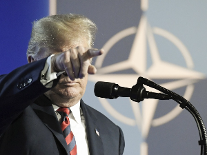 Трампови противници у САД зову Европу упомоћ, 