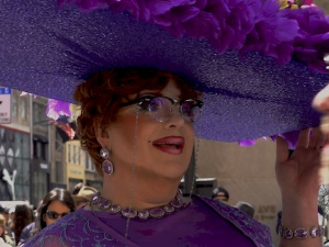 Авангарда - језик лудости: Отац и син