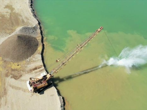 Човек и камен: Шљункара