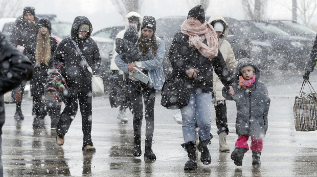 Четврта украјинска избегличка зима – зашто рат мора одмах да стане