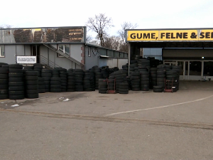 Драма на Ибарској магистрали - власник ауто-сервиса полио се бензином и претио да ће се запалити