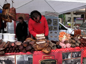 Почела "Сланинијада" у Качареву
