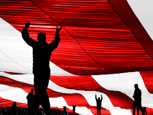 Американци кампују око Ирана - севају претње, Трамп држи прст на обарачу 