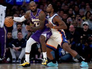 "Медисон сквер гарден" поново неосвојив за Лејкерсе