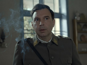 Тито – између истока и запада