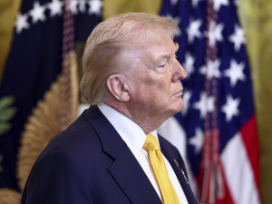 Врховни суд САД поништио већину Трампових одлука о царинама