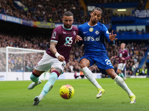 Челси није преживео црвени картон Фофане, Астон вила кикснула
