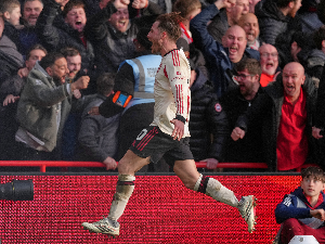 Ливерпул у судијској надокнади гурнуо Форест ближе зони испадања