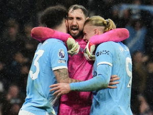 Сити закувао борбу за титулу и искористио кикс Арсенала