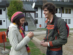 Приђи ближе: Пут којим се ређе иде