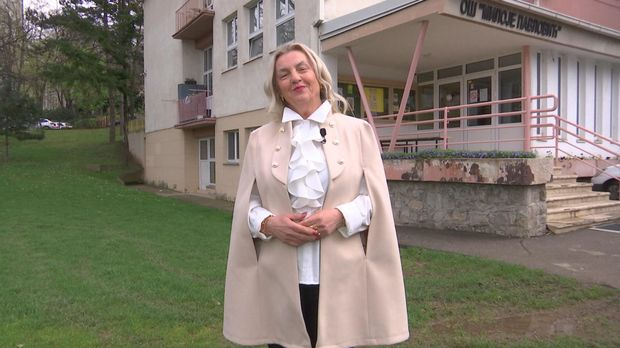 На брду изнад цветних липа