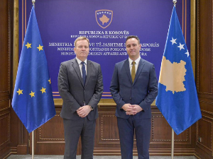 Соренсен са Коњуфцом у Приштини; Петковић: Дијалог статусно неутралан